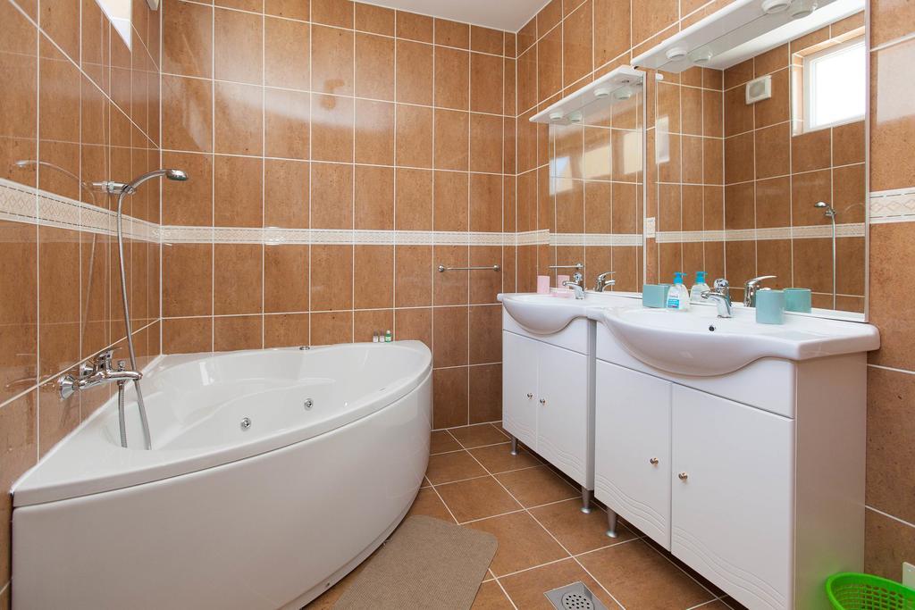 Apartmani Turudic Dramalj Exterior foto